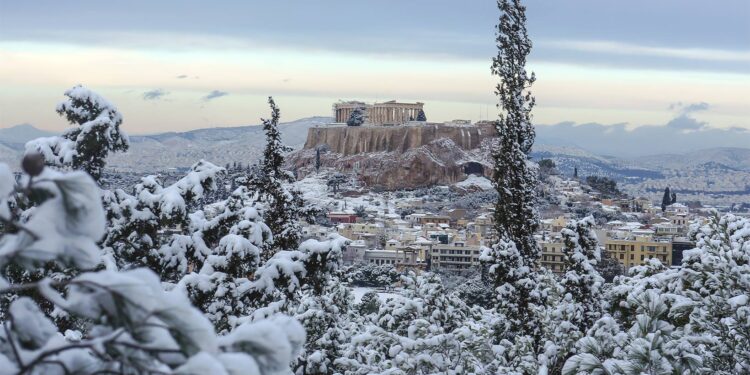 Κακοκαιρία Coral: «Θα φθάσουν τα χιόνια μέχρι τη θάλασσα»