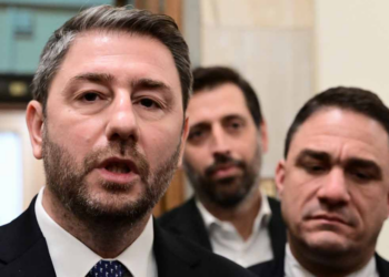 Λίφτινγκ στο ΠΑΣΟΚ δια χειρός Ανδρουλάκη