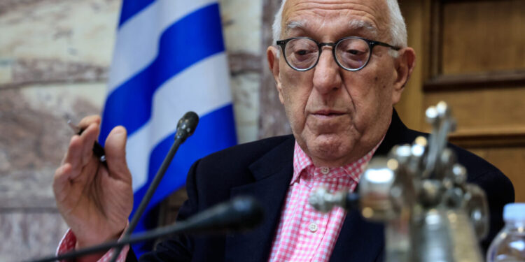 Η Μαρία Καρυστιανού ζητά συνάντηση με τον Νικήτα Κακλαμάνη