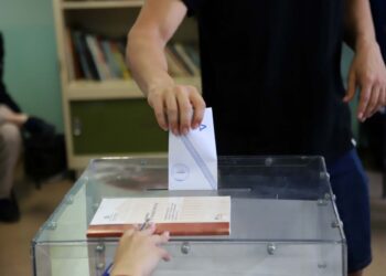 Metron Analysis: Ισχυρό προβάδισμα της ΝΔ με 14,2 μονάδες διαφορά από το ΠΑΣΟΚ