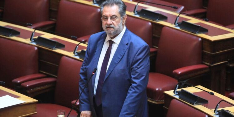 «Κολοτούμπα» Παναγιωτόπουλου για τις ύβρεις κατά Μητσοτάκη - Ανδρουλάκη: Αναγνωρίζω το λάθος μου