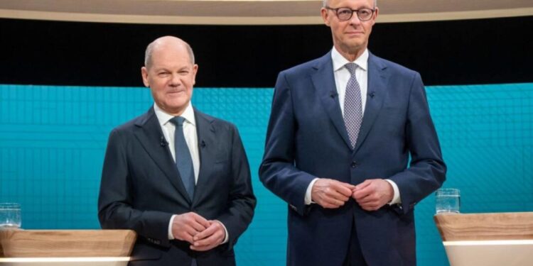 Τελευταία τηλεμαχία Σολτς - Μερτς: Μετανάστευση και οικονομία στο επίκεντρο