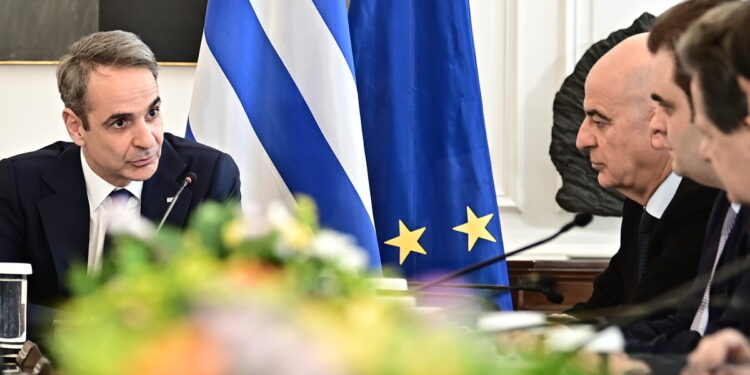 Μητσοτάκης στο υπουργικό: Η διακίνηση μηνυμάτων χυδαιότητας έχει ξεπεράσει κάθε όριο