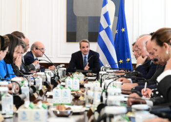 Μπροστά σε μια διπλή πρόκληση