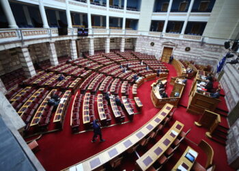 Βουλή: Δείτε live τη συζήτηση για την πρόταση δυσπιστίας - Ολοκληρώνεται σήμερα