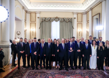 Οι πρώτες δηλώσεις των νέων μελών της κυβέρνησης: Σεμνότητα και αποτελεσματικότητα