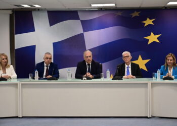 Live: Σε εξέλιξη οι τελετές παράδοσης