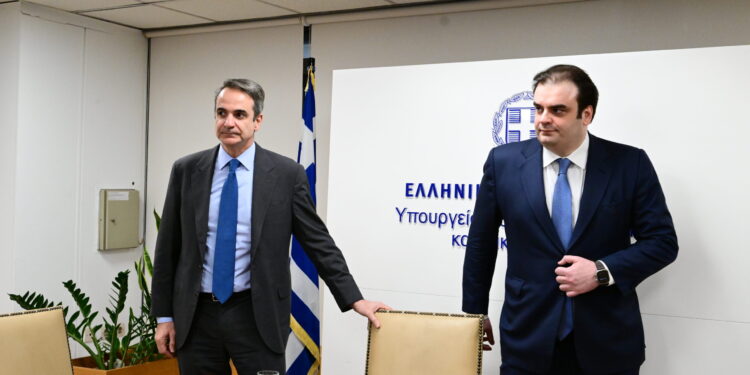 Συνάντηση με τον Κυριάκο Πιερρακάκη στο Υπουργείο Οικονομικών