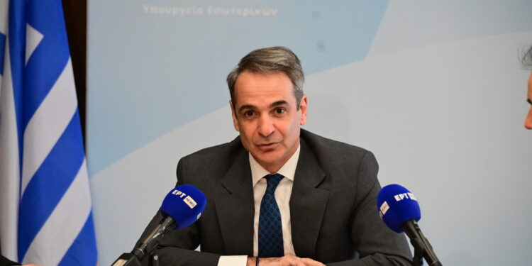 Επιτάχυνση προσλήψεων και αξιολόγηση του Δημοσίου από τους πολίτες