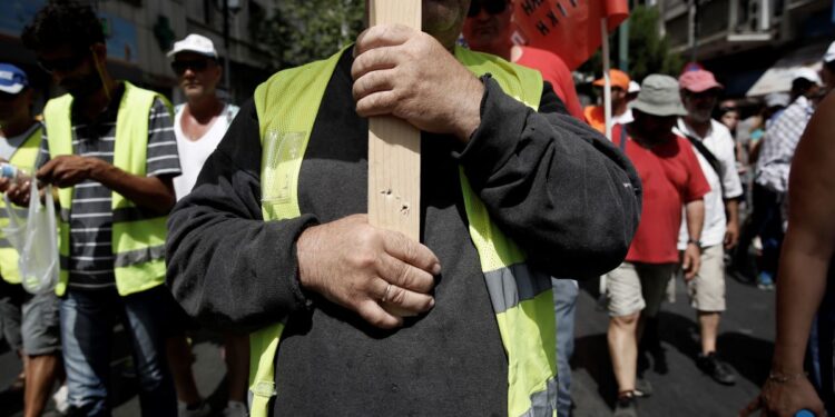 24ωρη απεργία την Παρασκευή 21 Μαρτίου – Κλείνουν οι δήμοι