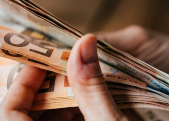 Στην τελική ευθεία για τις δηλώσεις εισοδήματος: Οι κωδικοί SOS που πρέπει να προσέξουν οι φορολογούμενοι