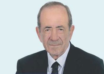 Ο ανεκδιήγητος δήμαρχος και η αγάπη του για το σκουριασμένο στέμμα