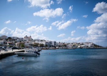 Conde Nast Traveler: Άνδρος – Ο παράδεισος των πεζοπόρων στην Ελλάδα
