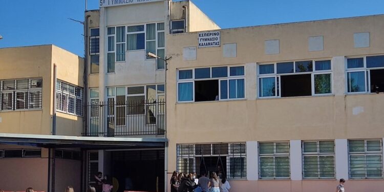 74 παρεμβάσεις σε σχολεία του Δήμου Καλαμάτας το δίμηνο Ιανουαρίου – Φεβρουαρίου