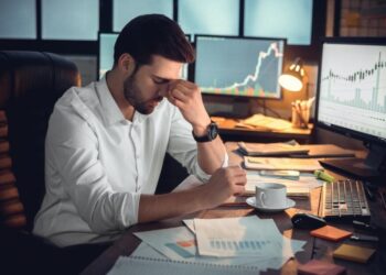 φάντασμα έλειπε για έξι χρόνια από τη δουλειά του και πληρωνόταν κανονικά