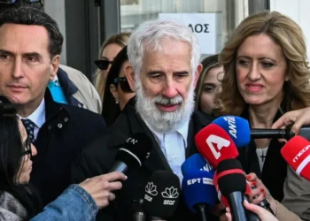 «Η Δροσάκη ήταν τρομαγμένη και έκλαιγε – Έδιωξα τον Πέτρο από το θέατρο», κατέθεσε η Δανδουλάκη