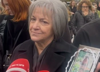 «Τέτοιες μέρες σε κράτησα στην αγκαλιά μου»