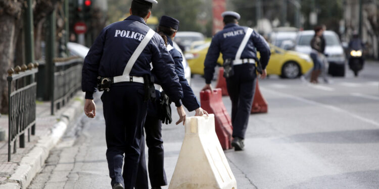 Κανονικά διεξάγεται η κυκλοφορία των οχημάτων στο κέντρο της Αθήνας