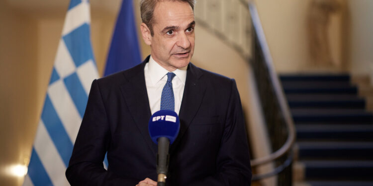 Η Ελλάδα δεν ανήκει στις χώρες που είναι έτοιμες να στείλουν στρατεύματα στην Ουκρανία