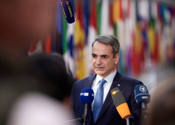 Γιατί η κυβέρνηση «σηκώνει» ψηλά το μεταναστευτικό