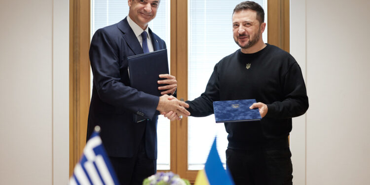 Τηλεφωνική επικοινωνία Μητσοτάκη - Ζελένσκι