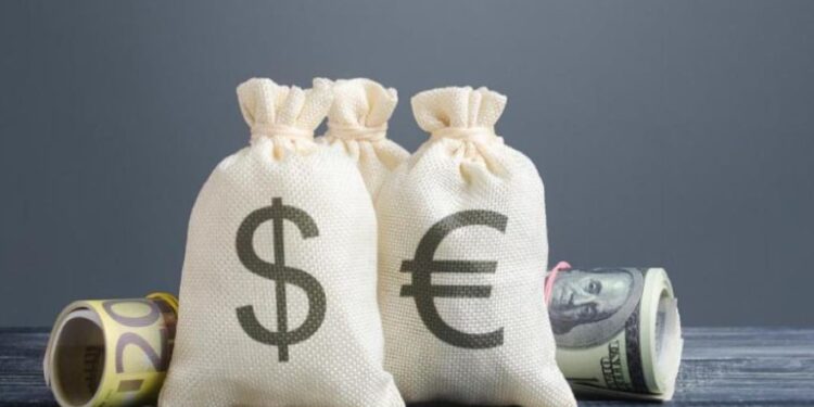 Αναθεωρεί ελαφρώς προς τα κάτω τις προβλέψεις του για την παγκόσμια οικονομική ανάπτυξη το 2025