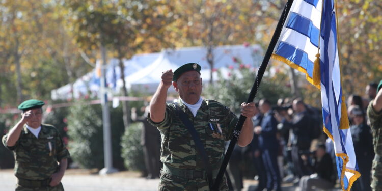Διευκρινίσεις ζητά η Τουρκία μετά τα συνθήματα από τους Έλληνες υπαξιωματικούς