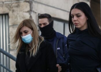 «Τα έσπασε όλα, χτυπούσε τους τοίχους», λέει συγκρατούμενή της
