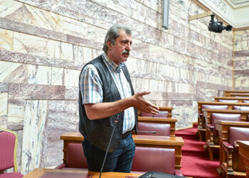 «Αν δεν αλλάξουμε ρότα, θα μας γυρίσουν οριστικά την πλάτη»