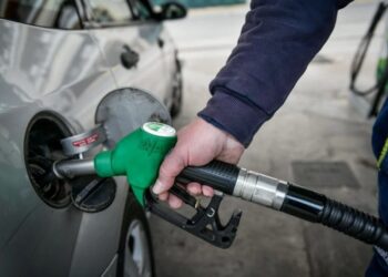 Επιχείρηση-«σκούπα» της ΕΛΑΣ με 25 συλλήψεις σε βενζινάδικα και αποθήκες
