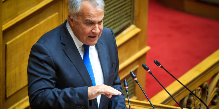 Διατηρεί την Εκπροσώπηση του Πρωθυπουργού στη Βουλή