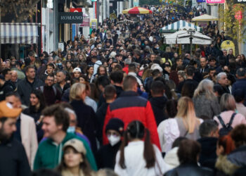 Εμπιστοσύνη και Πολιτικοί θεσμοί