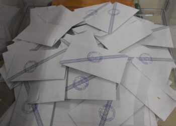 Δημήτρης Καμπουράκης: Ψηφίζουμε με την τσέπη;