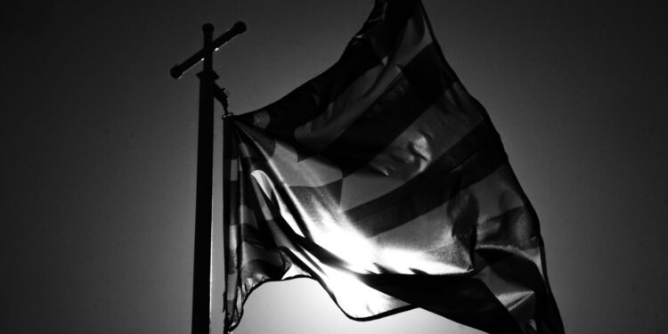 Δημήτρης Καμπουράκης: Ελλάδα: Μέσα Τέμπη, έξω διεθνής αναβρασμός