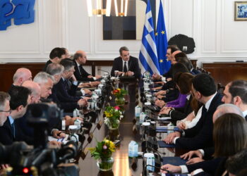 «Γύρα» στα Υπουργεία ξεκινάει από σήμερα ο πρωθυπουργός