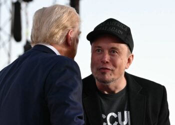 Ίλον Μασκ: Από τον Μάιο θα αφιερώνω λιγότερο χρόνο στην κυβέρνηση των ΗΠΑ
