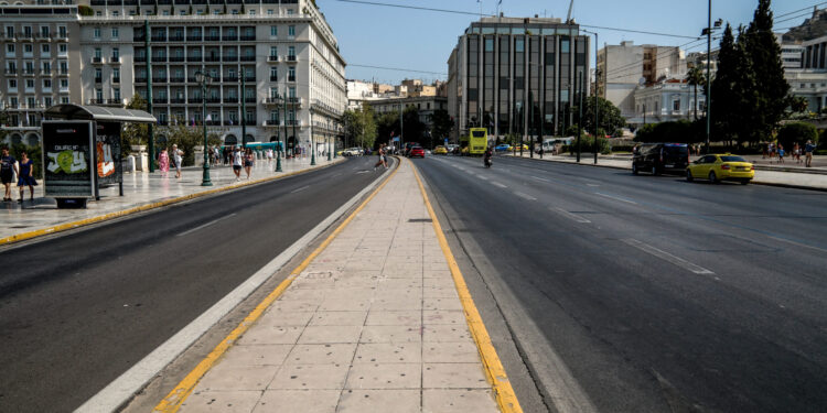 Ερήμωσαν οι δρόμοι- Φεύγουν και οι τελευταίοι εκδρομείς