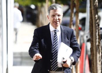«Φραγή σε αμυντικές χρηματοδοτήσεις σε χώρες, που δεν ανήκουν στην ΕΕ»