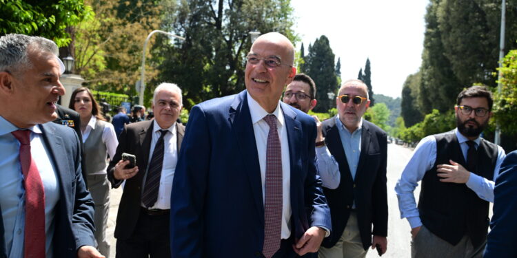 Η Εθνική Άμυνα δεν είναι πεδίο μικροπολιτικής