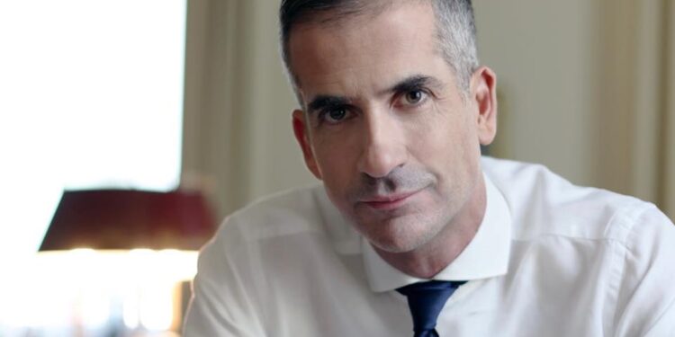 Κώστας Μπακογιάννης: “Τα λεφτά σου, στη γειτονιά σου”