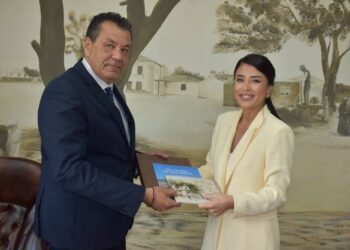 Συνάντηση Αφ. Λατινοπούλου με τον δήμαρχο Φυλής Χ. Παππού