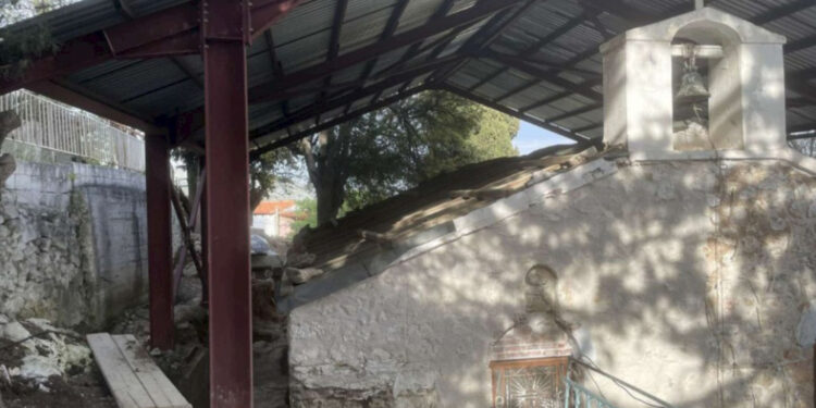 Δήμος Μάνδρας – Ειδυλλίας: Ξεκίνησαν οι εργασίες αναστήλωσης της εκκλησίας Παναγίτσας στα Βίλια, ενός σημαντικού μνημείου του 14ου αιώνα