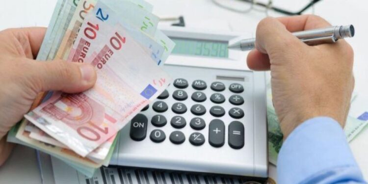 ΑΑΔΕ: Καλοπληρωτές οι Έλληνες φορολογούμενοι