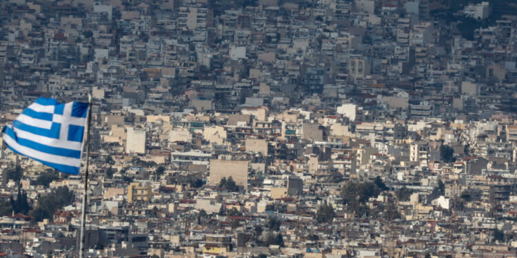 ΕΝΦΙΑ: Ο φόρος – χαράτσι που γεννά συζητήσεις, σενάρια και αντιδράσεις