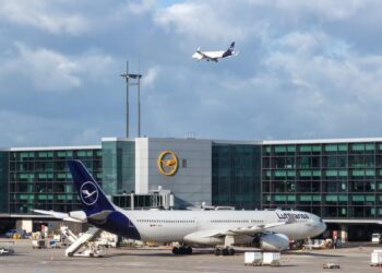 Οι Γερμανοί περιορίζουν τα ταξίδια τους στις ΗΠΑ