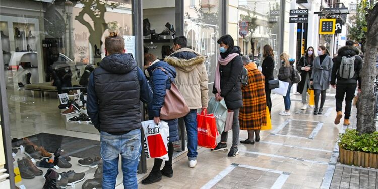 Τι ώρα κλείνουν τα μαγαζιά σήμερα, Μεγάλη Δευτέρα