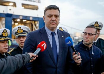 Σημαντικές εκπτώσεις στα ακτοπλοϊκά εισιτήρια για τις οικογένειες και στα ταχύπλοα