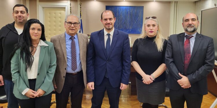 Φοροελαφρύνσεις και ΕΝΦΙΑ στο “μενού” της συζήτησης ΠΟΜΙΔΑ – Υφυπουργού Οικονομικών