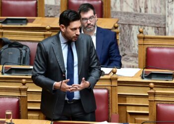 Εξήγγειλε τη δημιουργία πλατφόρμας που θα «βλέπει» την πορεία των τρένων