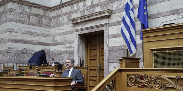 8 + 2 αποφασίζουν την «απάντηση» στις ΗΠΑ